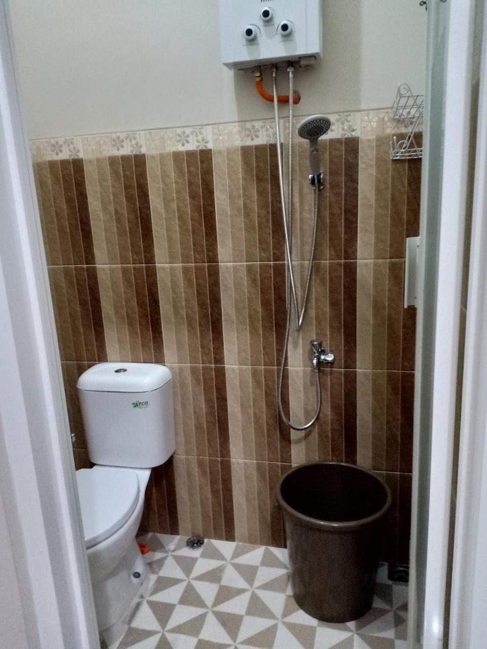 Green Homestay Malang Bagian luar foto
